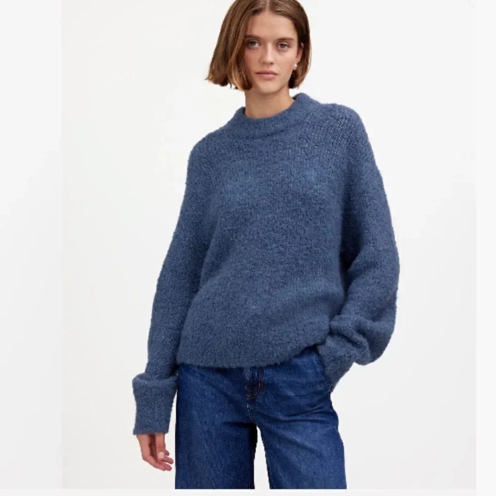 Madewell Wool-Alpaca Blend Bouclé-Knit Oversized Sweater in Blue XS Cozy Coastal